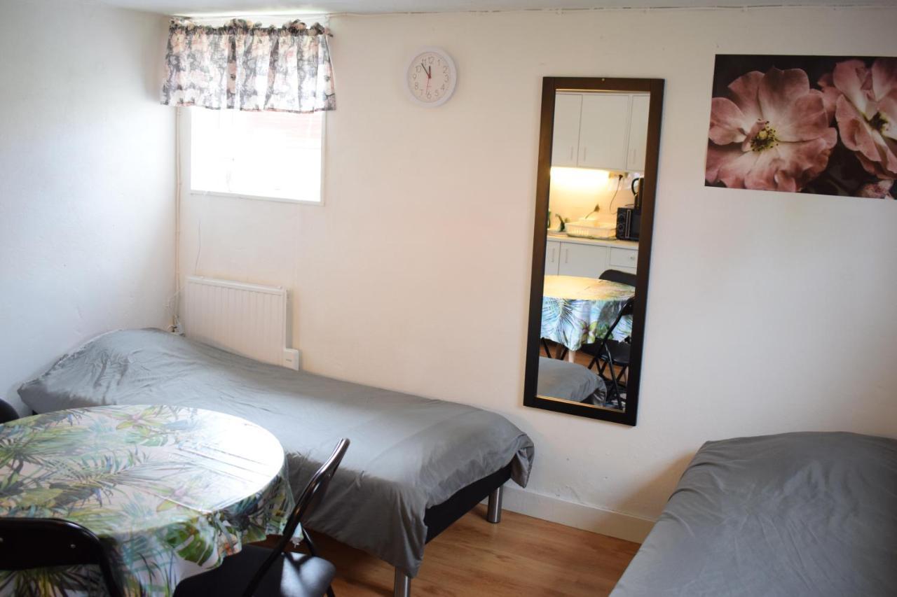 Huoneisto Nr2 With Shared Bathroom In C Kiiruna